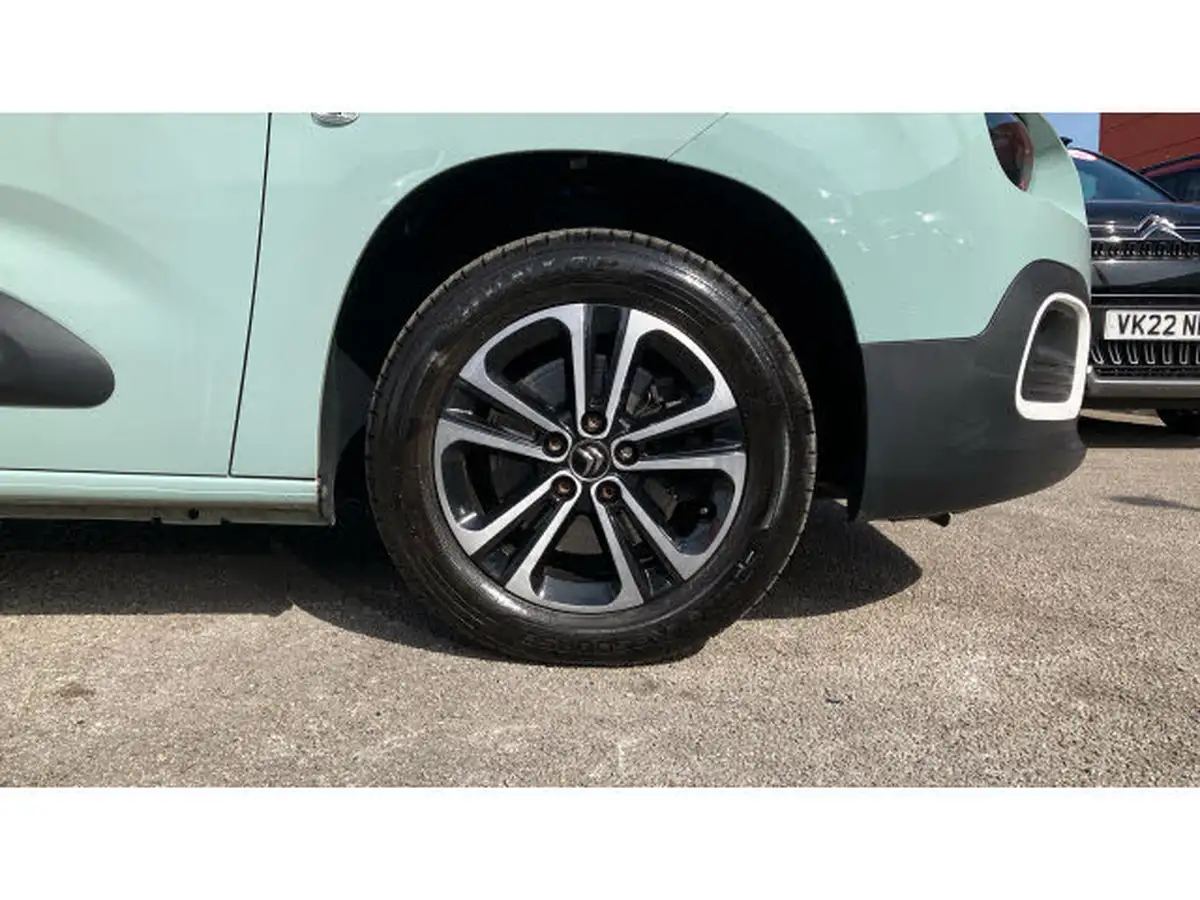 2019-citroen-berlingo-15bluehdi-flair-m-size-130ps-eat8-big-6