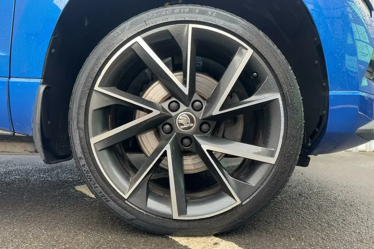 2022-skoda-karoq-15-tsi-sportline-dsg-big-4