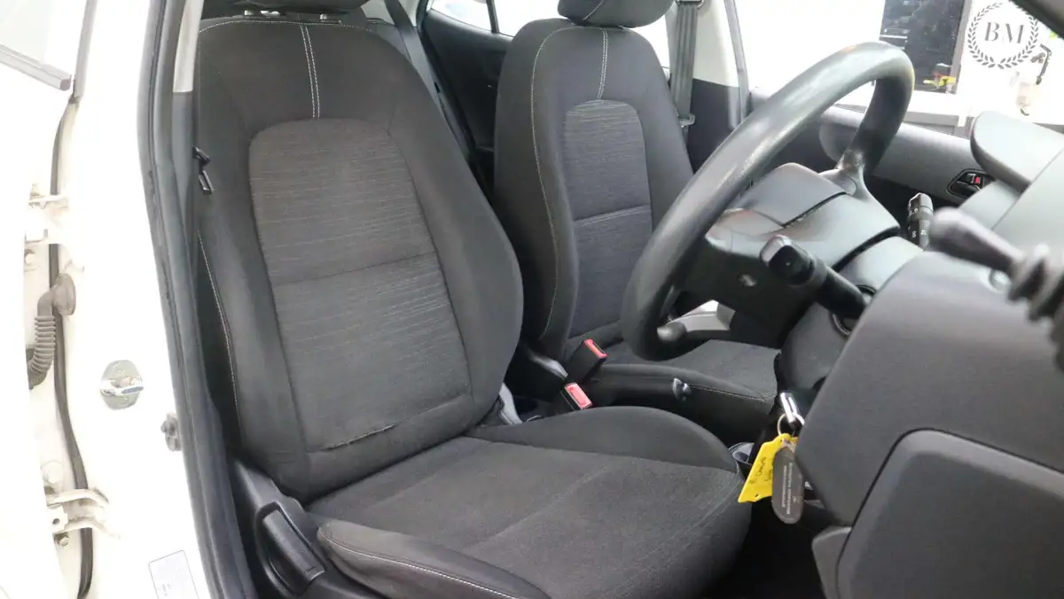 2019-kia-picanto-10-1-isg-adap-big-9