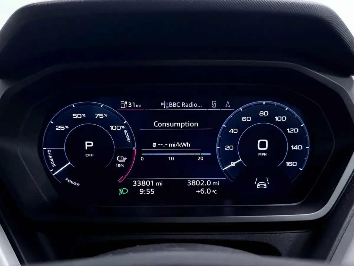 2023-audi-q4-e-tron-50e-sport-station-wagon-big-30