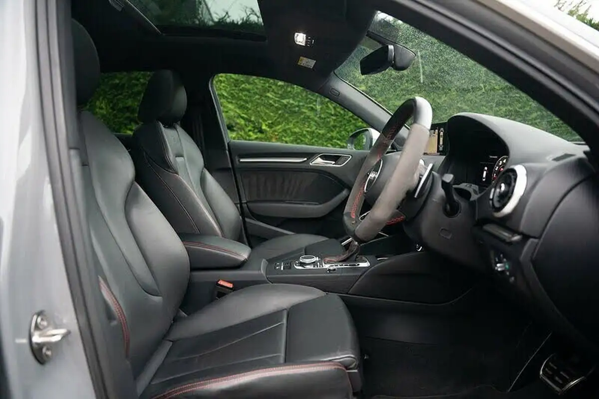 2019-audi-rs3-25-tfsi-sportback-5d-big-26