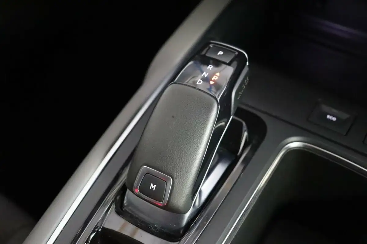 2022-citroen-c5-aircross-15bluehdi-shine-plus-eat8-big-28