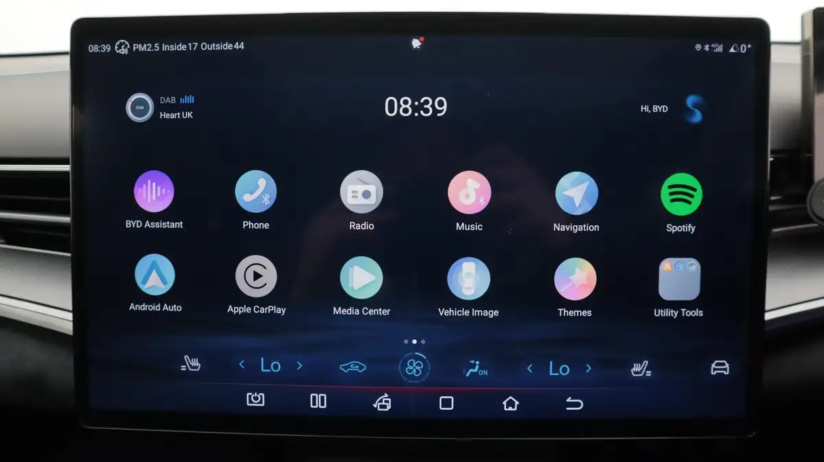 2024-byd-seal-e-design-big-26