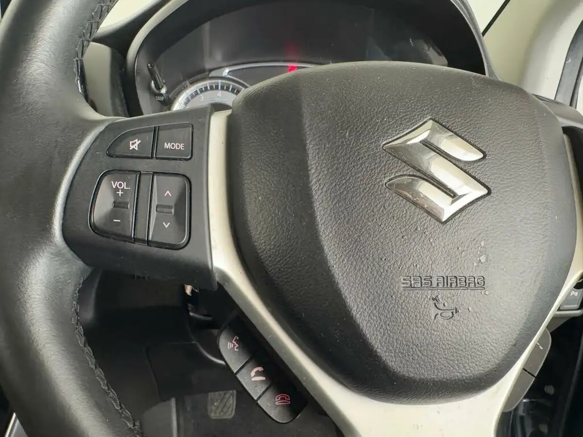 2023-suzuki-s-cross-14-boosterjet-motion-big-18