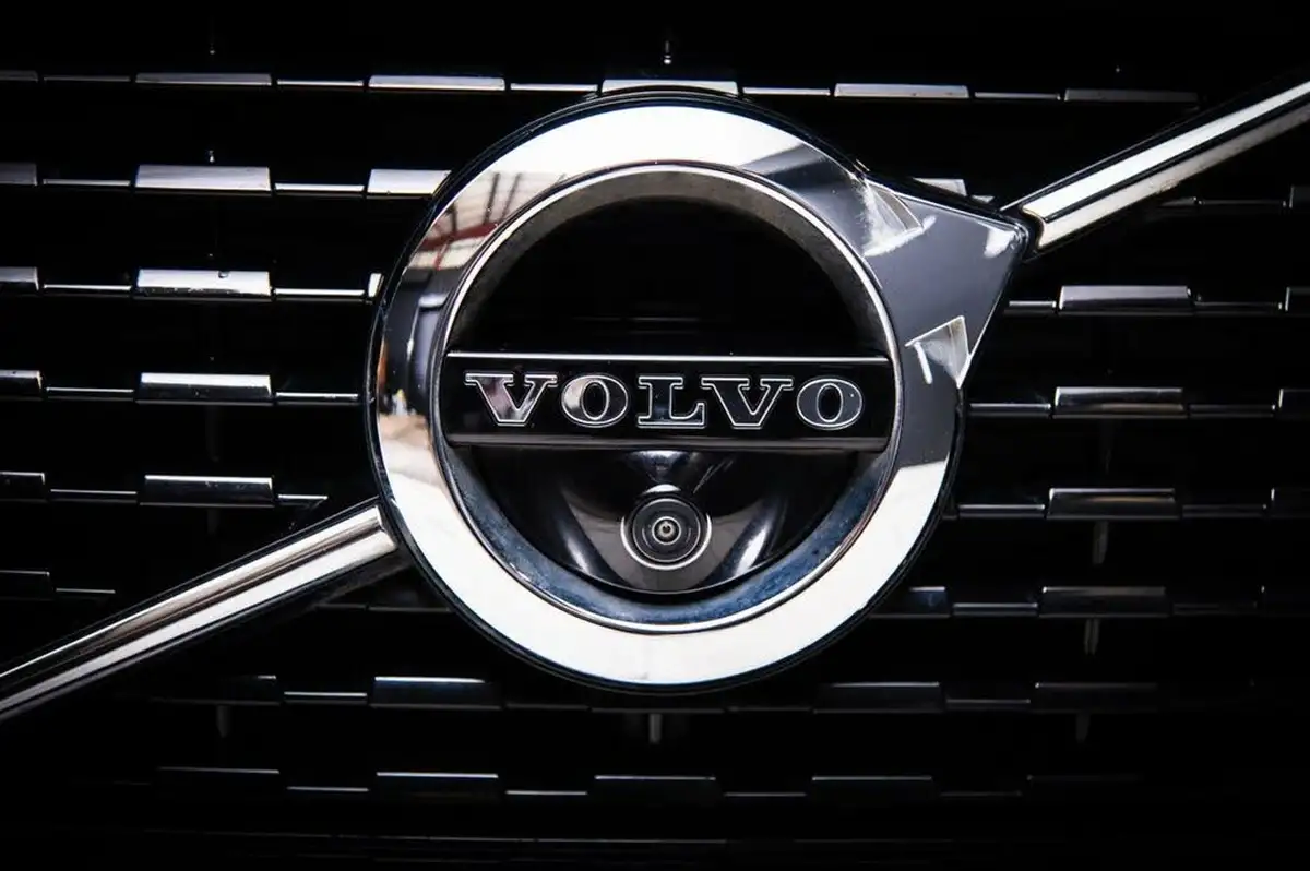2021-volvo-xc60-20-t8-polestar-engineered-405bhp-twin-engine-big-36