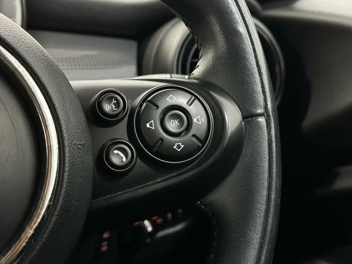 2019-mini-cooper-15-cooper-classic-hatchback-3d-auto-big-11