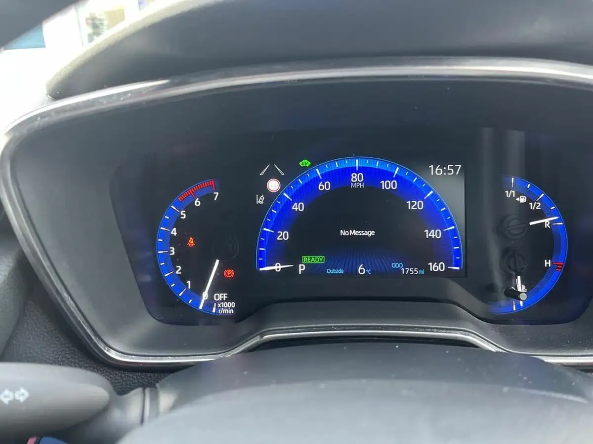 2022-toyota-corolla-18-vvt-i-icon-120bhp-trk-hatchback-5d-big-22