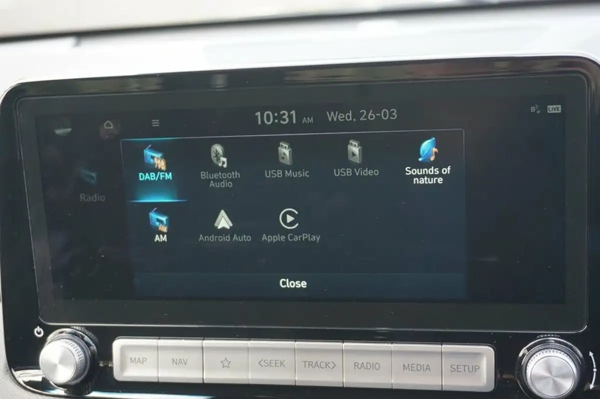 2023-hyundai-kona-e-se-connect-big-10