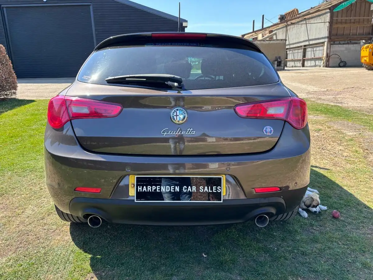 2014-alfa-romeo-giulietta-20td-exclusive-big-5