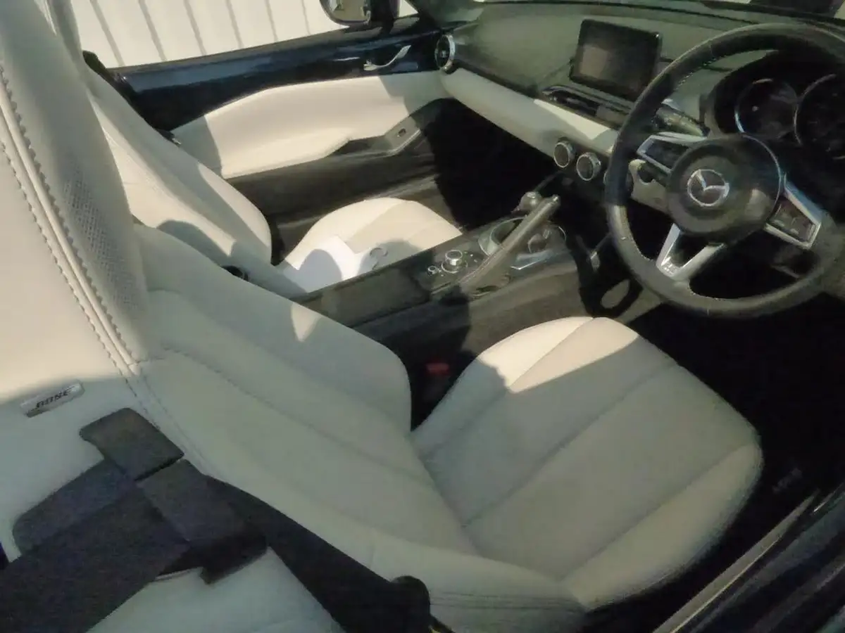 2021-mazda-mx-5-15-sport-venture-big-9