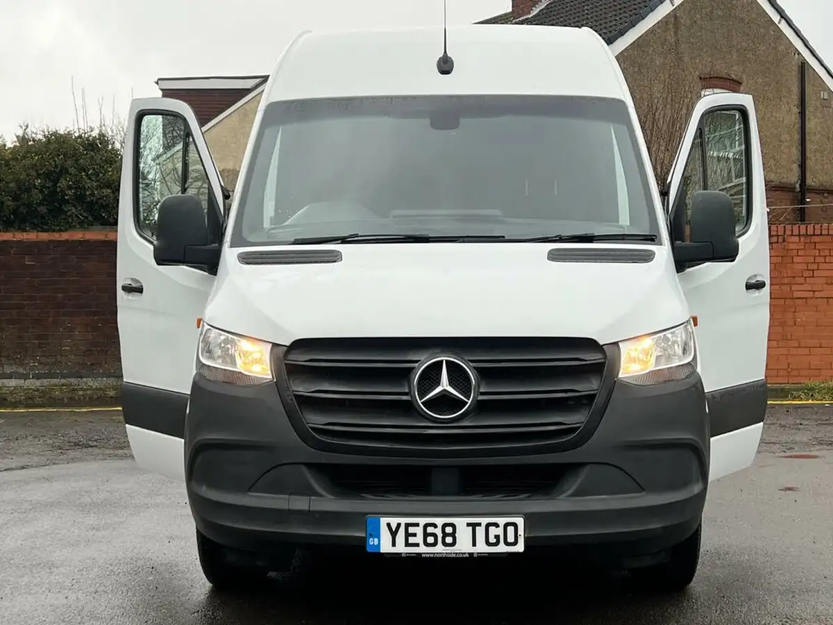 2018-mercedes-benz-sprinter-21cdi-311-l2h1-panel-van-rwd-eco-gear-360-big-38
