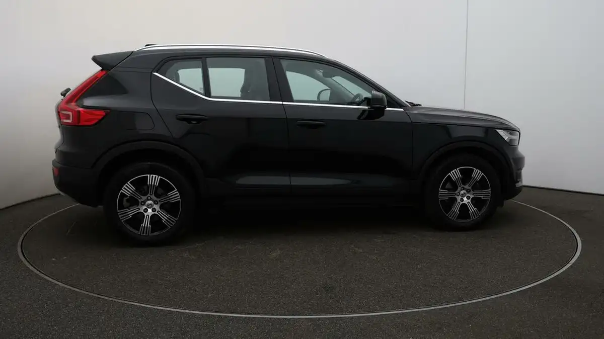 2021-volvo-xc40-20-b4-inscription-197bhp-geartronic-big-8