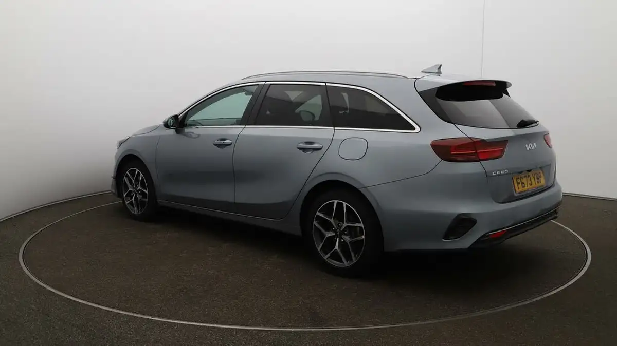 2023-kia-ceed-15-t-gdi-3-158bhp-sportswagon-big-55