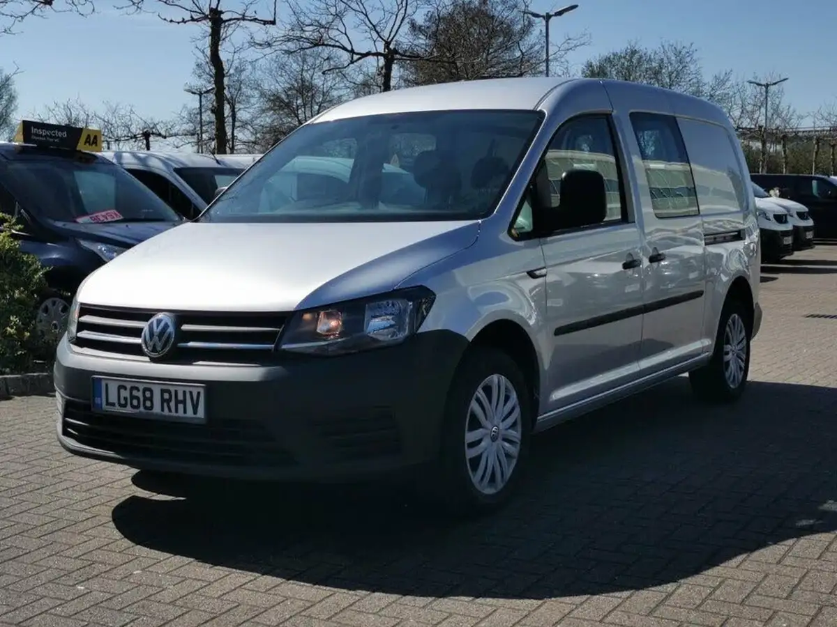 2018-volkswagen-caddy-maxi-20tdi-maxi-102ps-seats-1968cc-big-2