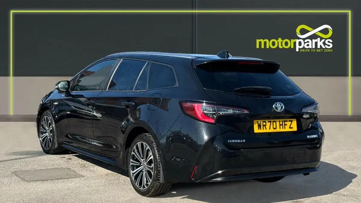 2020-toyota-corolla-18-vvt-i-design-trk-touring-sports-5d-big-4