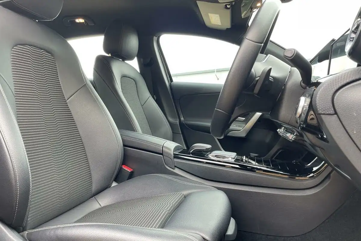 2019-mercedes-benz-a-class-15d-a180d-sport-hatchback-5d-7g-dct-big-24