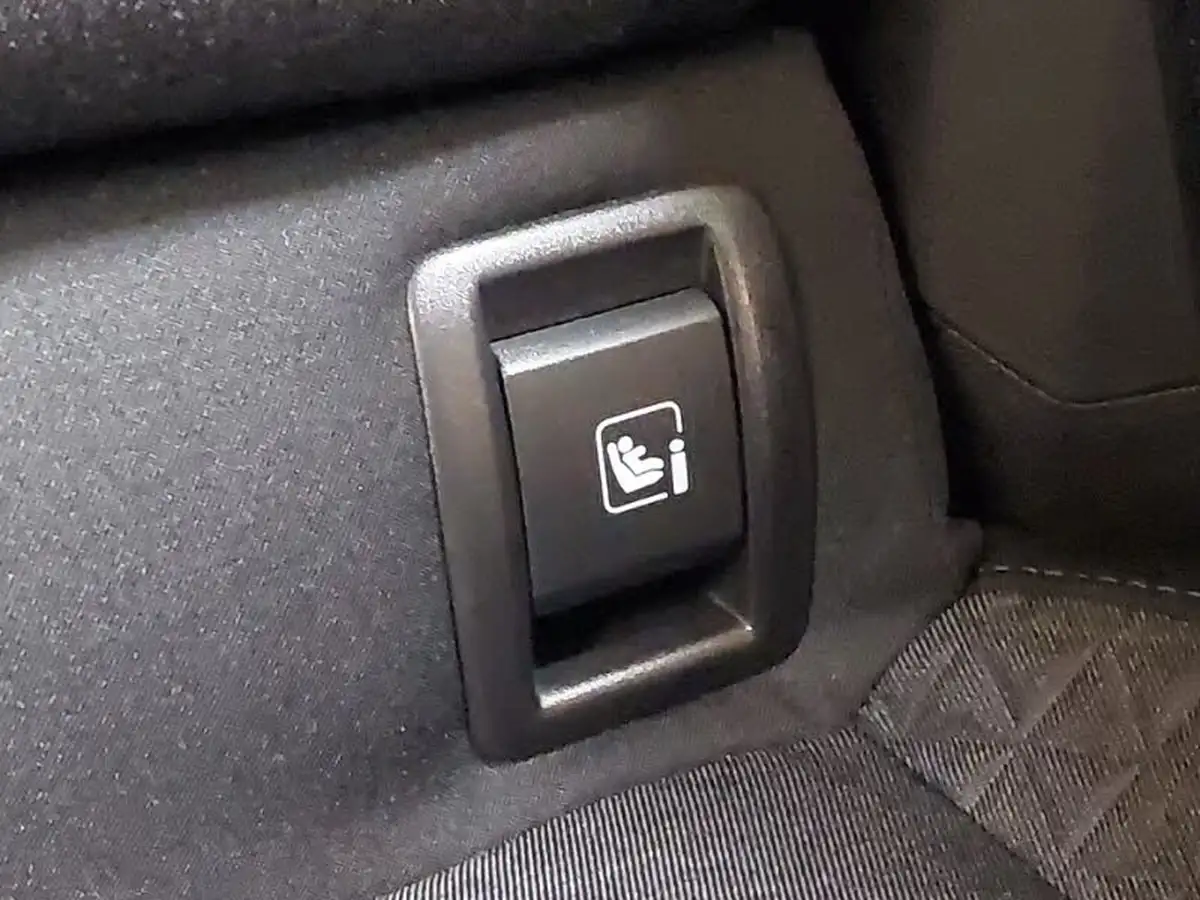 2021-renault-clio-10-sce-play-75bhp-big-18