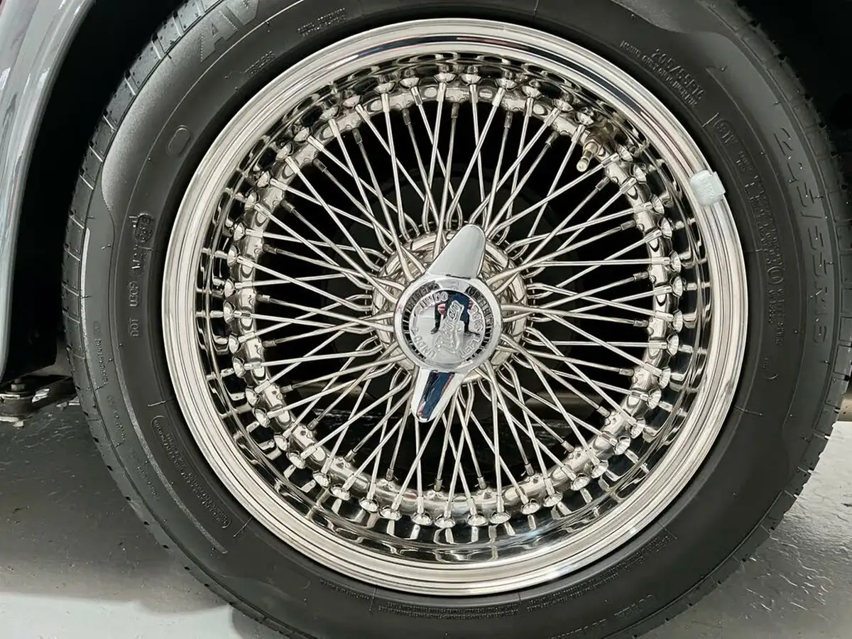 2020-morgan-roadster-37-big-52