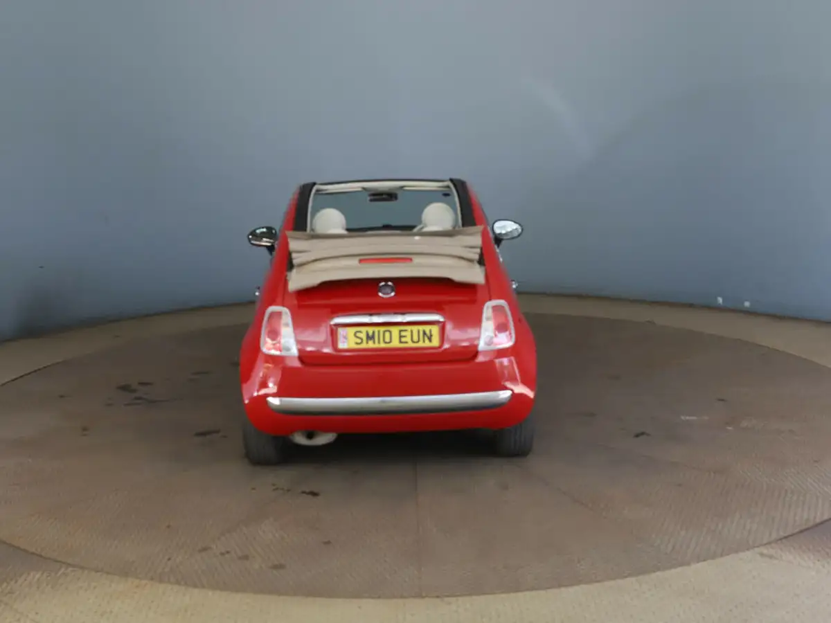 2010-fiat-500c-12-lounge-big-5