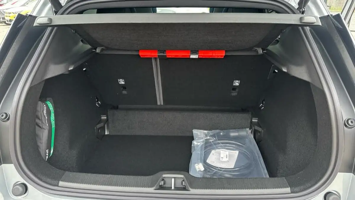 2025-volvo-ex30-e-single-motor-ultra-big-16