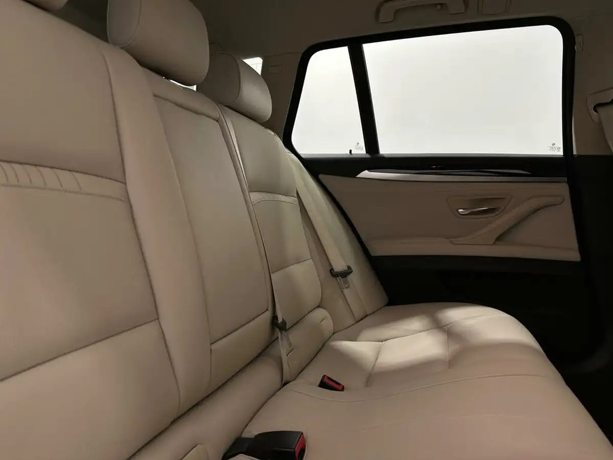 2016-bmw-5-series-20-520i-se-touring-5d-big-41