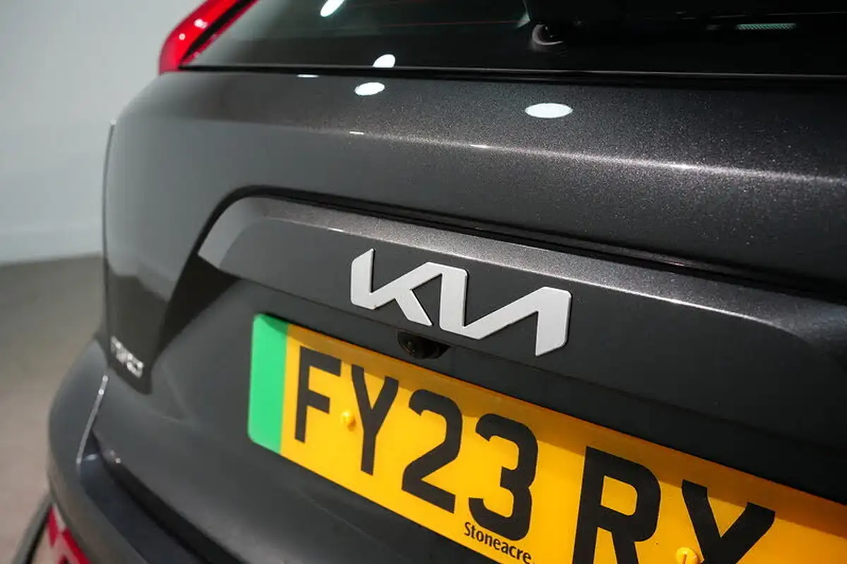 2023-kia-niro-ev-e-2-big-9