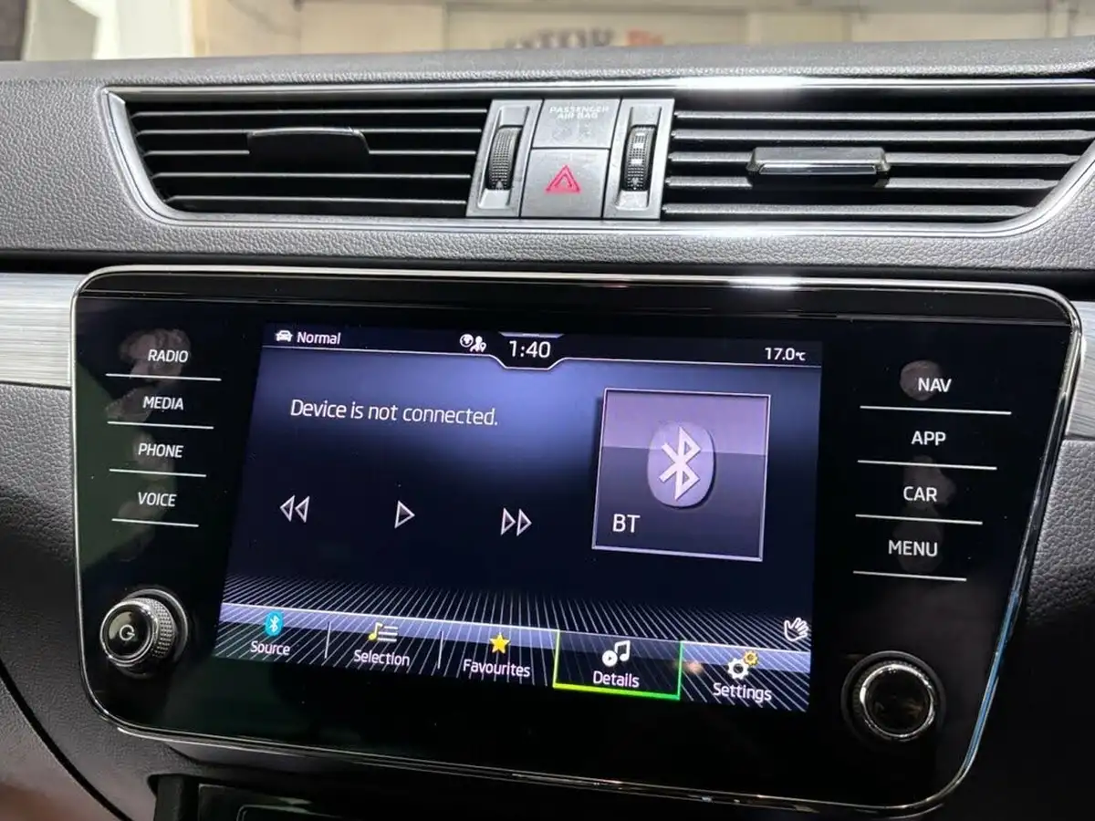 2020-skoda-superb-14-tsi-se-technology-estate-big-26