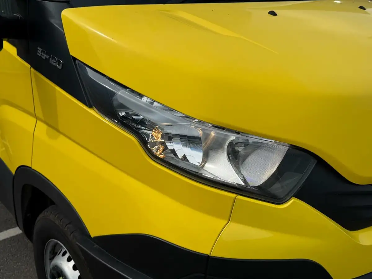 2019-iveco-daily-s-class-23td-35s12-4100-eu6-chassis-cab-hi-matic-big-2