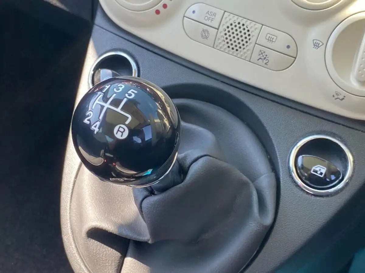 2018-fiat-500-12-lounge-big-33
