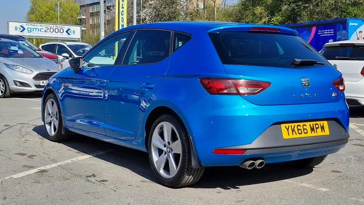 2016-seat-leon-14-fr-tech-pack-ecotsi-hatchback-5d-1395cc-dsg-big-2