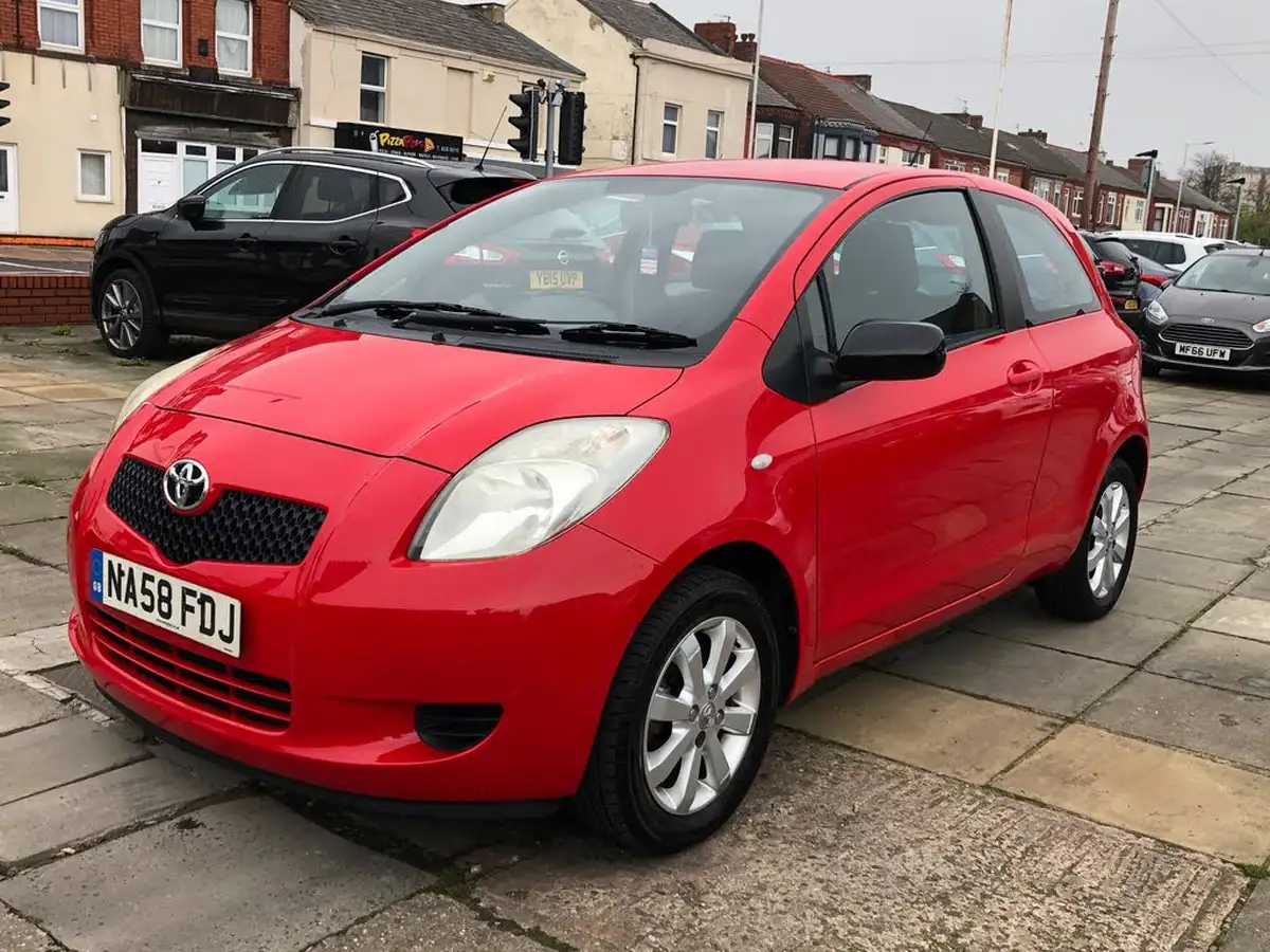 2008-toyota-yaris-10-tr-3d-big-2