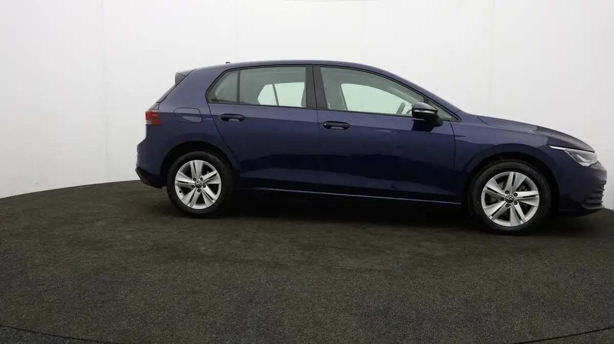 2022-volkswagen-golf-15-tsi-life-150ps-hatchback-big-32