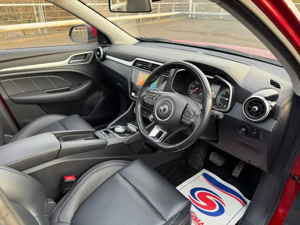 2020-mg-zs-suv-e-exclusive-ev-big-3