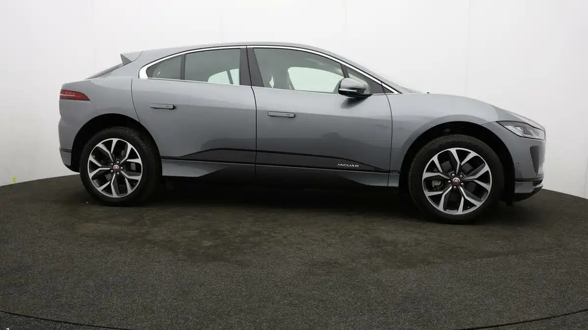 2021-jaguar-i-pace-ev400-hse-big-35