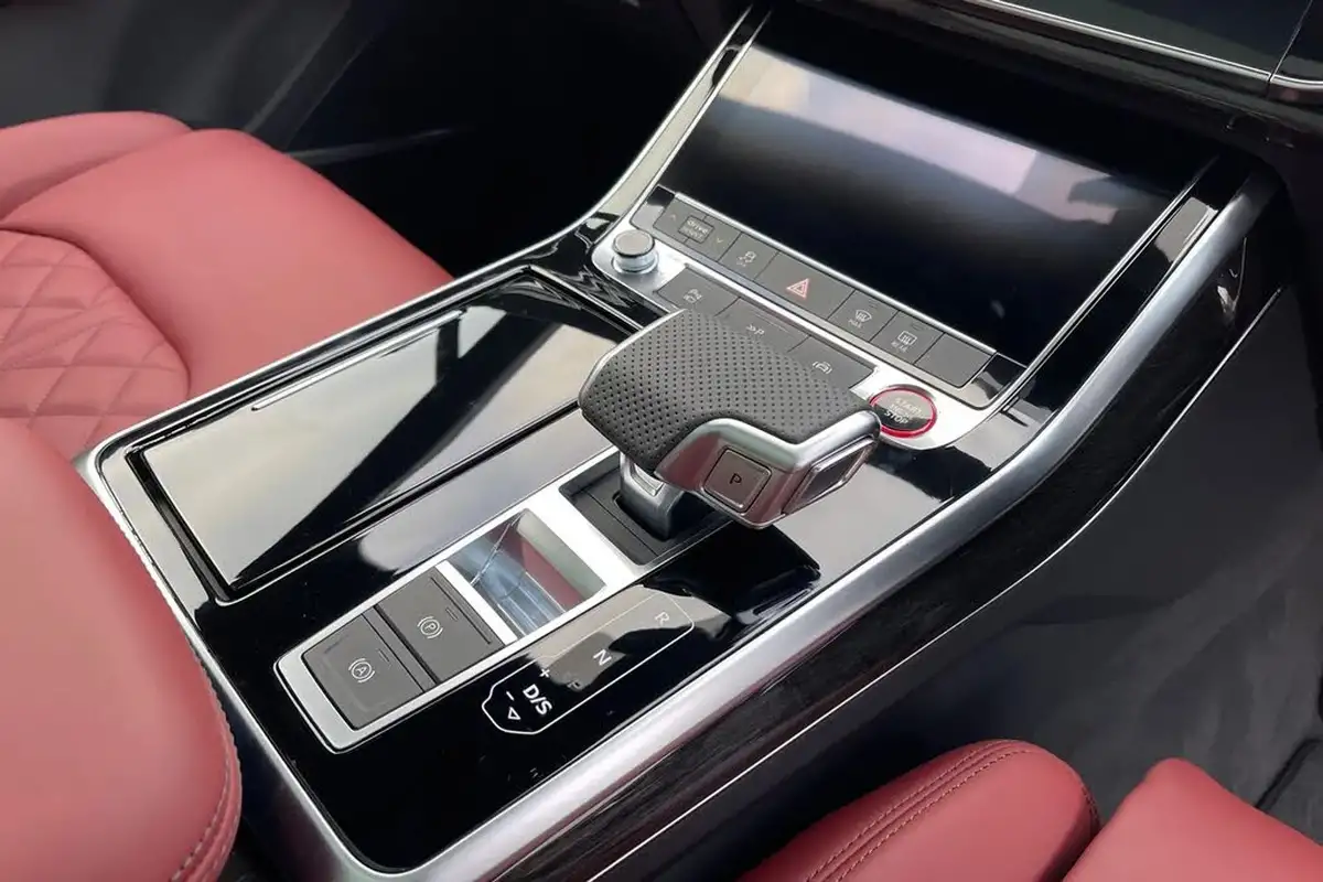 2025-audi-sq7-40-tfsi-black-edition-big-21