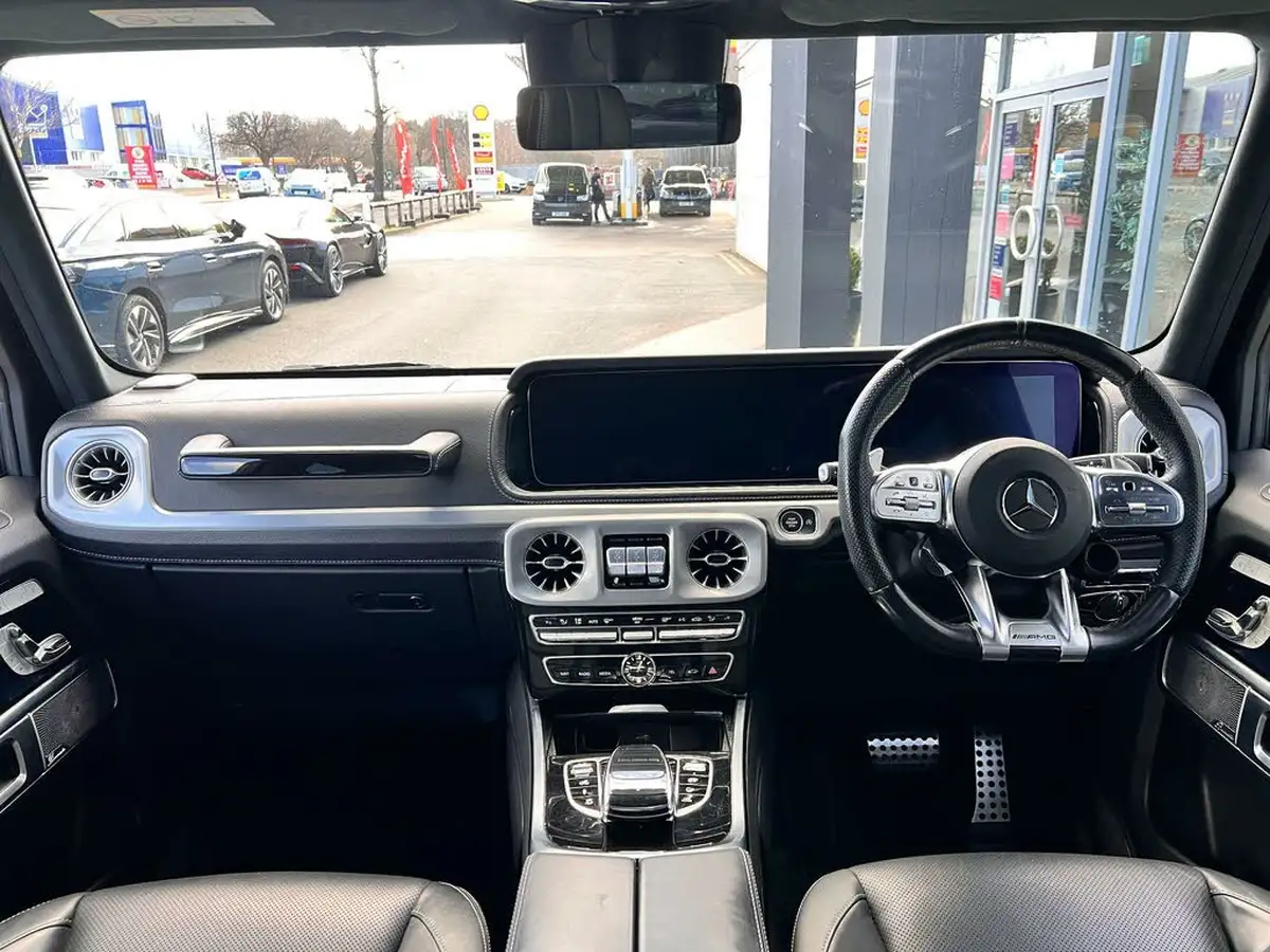 2021-mercedes-benz-g-class-40-g63-amg-big-26