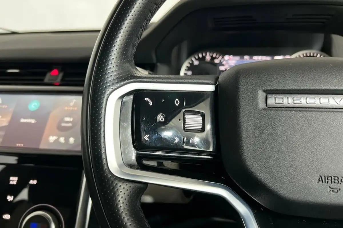 2021-land-rover-discovery-sport-15-p300e-r-dynamic-s-big-21