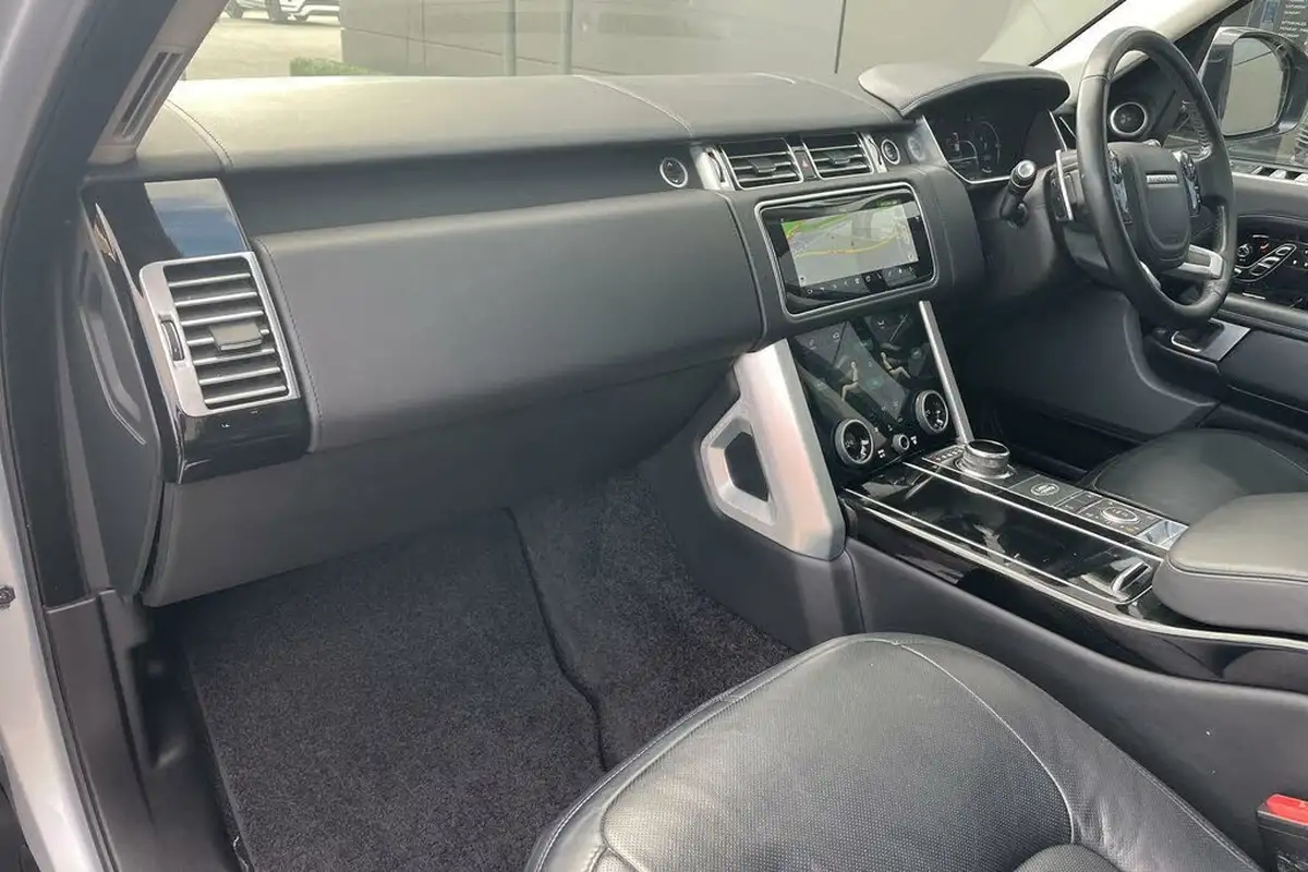 2019-land-rover-range-rover-20-p400e-autobiography-big-41
