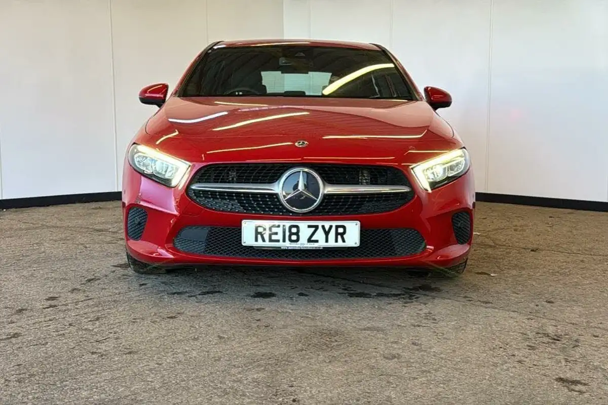 2018-mercedes-benz-a-class-15d-a180d-sport-116ps-executivess-hatchback-5d-7g-dct-big-4