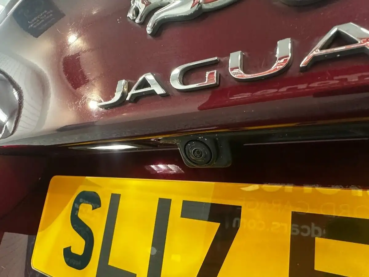 2017-jaguar-xe-20i-prestige-200ps-1999cc-big-11