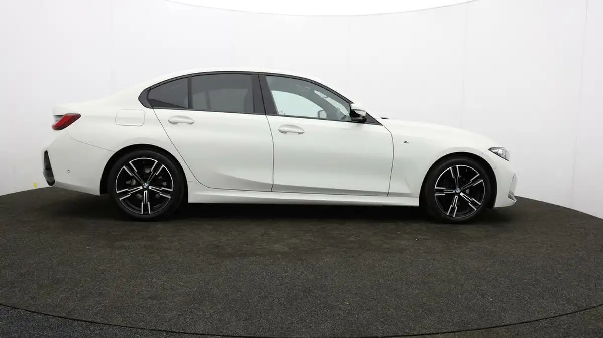 2023-bmw-3-series-20-320i-m-sport-saloon-4d-big-32