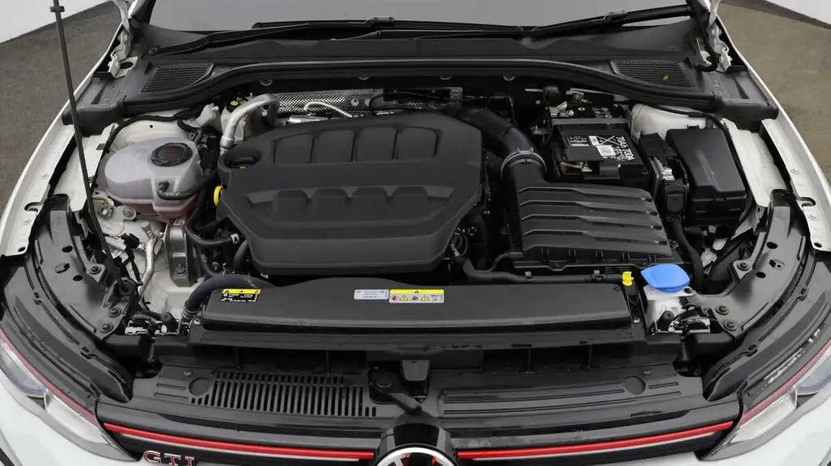 2023-volkswagen-golf-20-tsi-gti-dsg-big-18