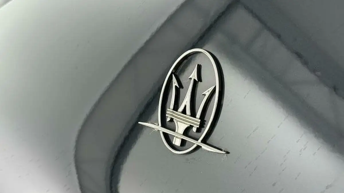 2020-maserati-levante-30-gransport-big-33
