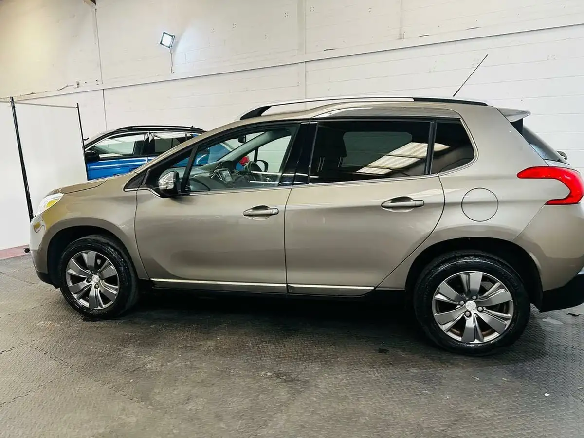 2015-peugeot-2008-crossover-16e-hdi-allure-92bhp-big-14