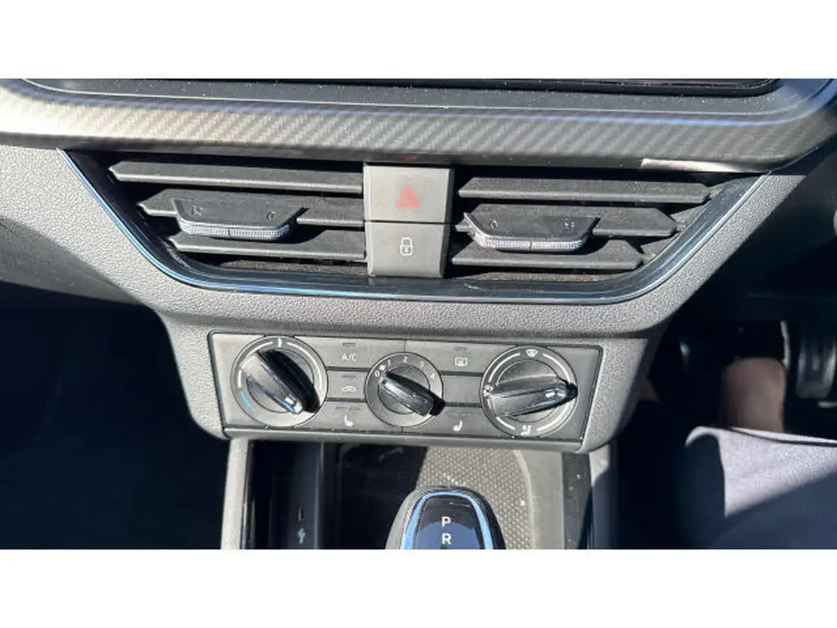 2022-skoda-kamiq-10-tsi-monte-carlo-109ps-dsg-big-12