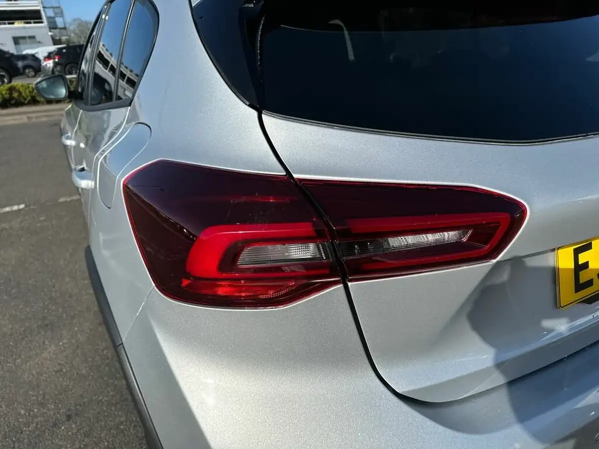 2024-ford-focus-10t-active-155ps-hatchback-powershift-big-32