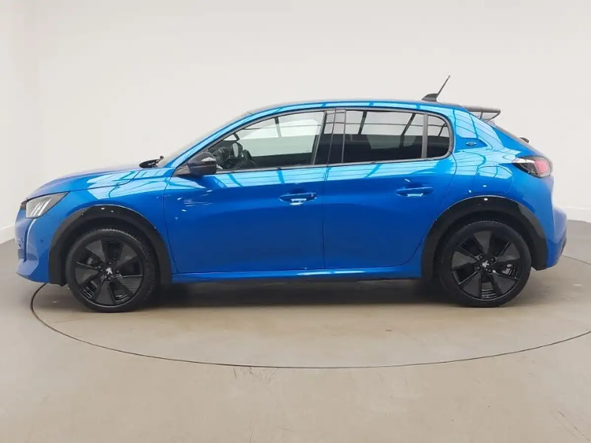 2021-peugeot-208-e-gt-premium-big-3