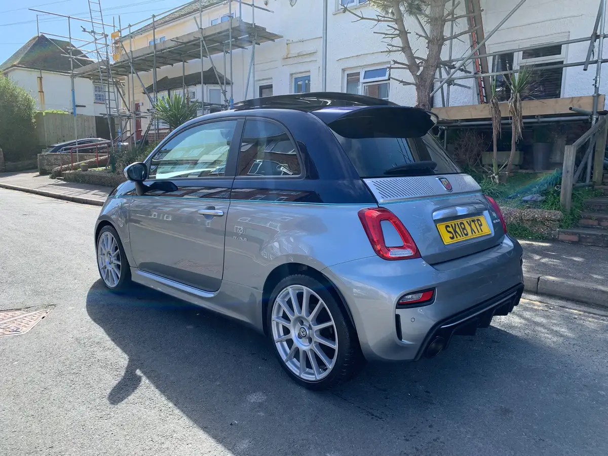 2018-abarth-695-14-tjet-rivale-182ps-big-3