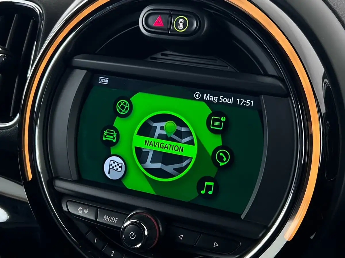 2018-mini-countryman-20-cooper-s-ss-auto-big-24