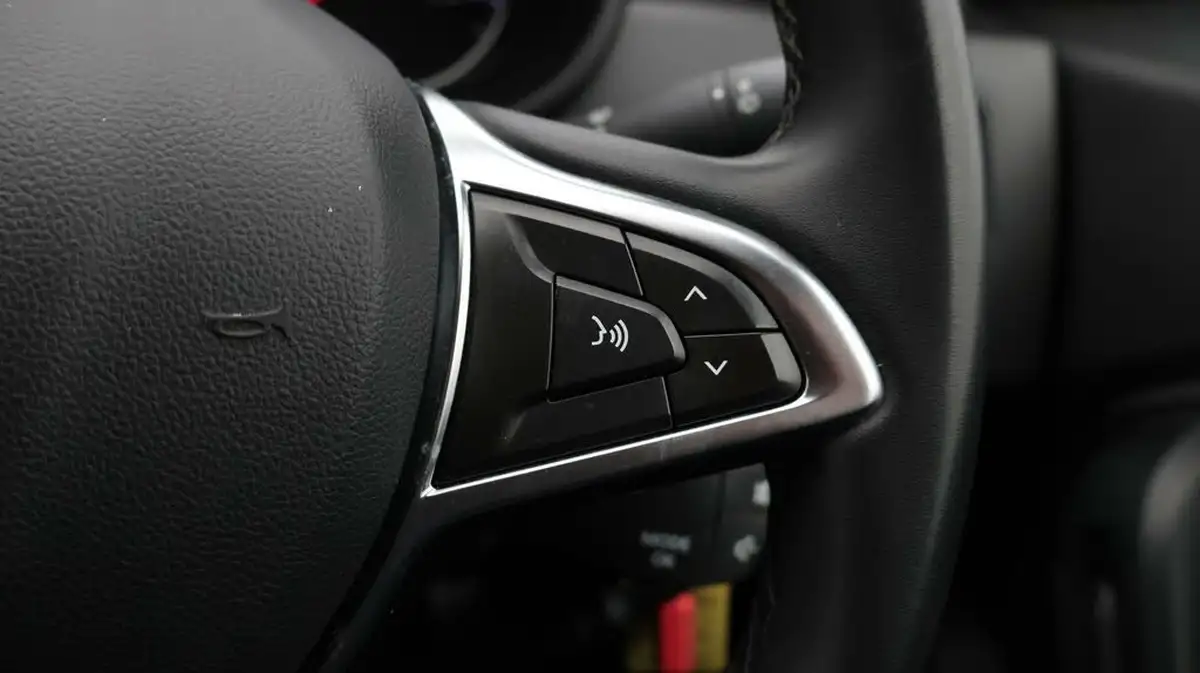 2018-dacia-duster-15dci-comfort-big-23
